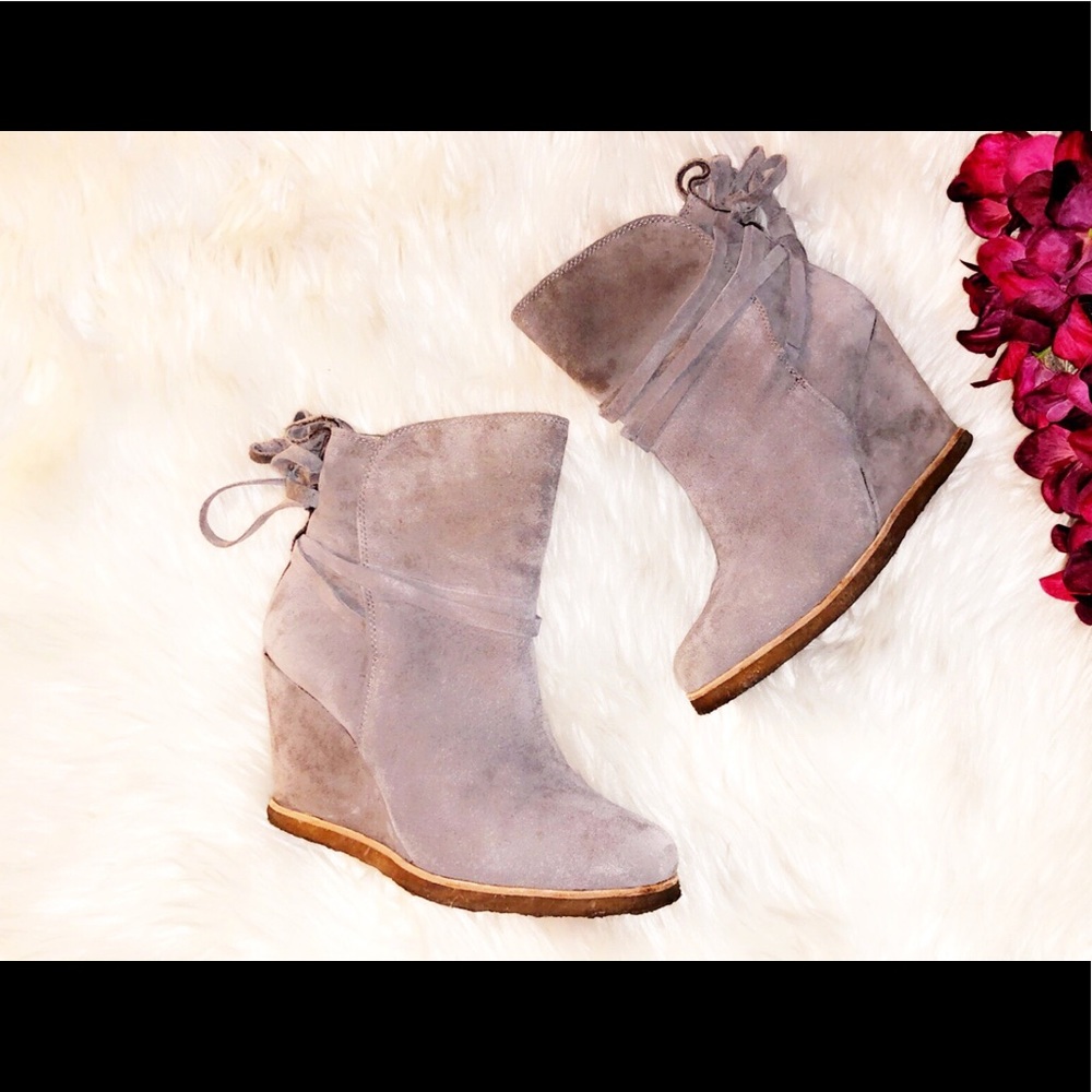 SPLENDID Wedge Tassel Suede Ankle Bootie